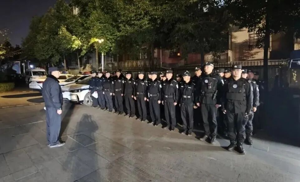 8099999街头巷尾微信