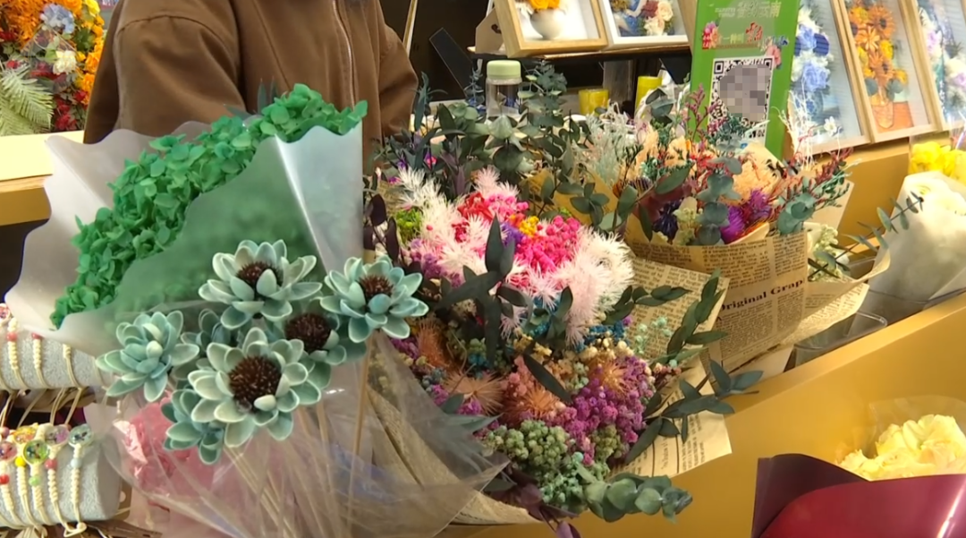 8099999街头巷尾微信