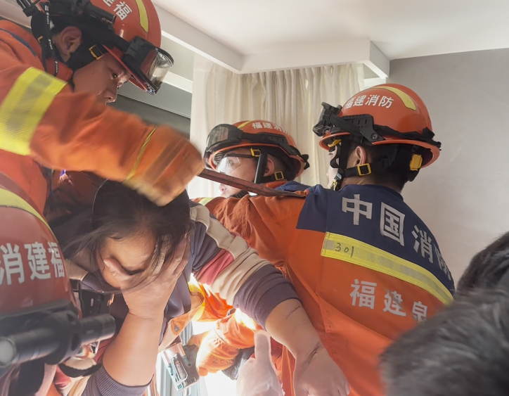 8099999街头巷尾微信