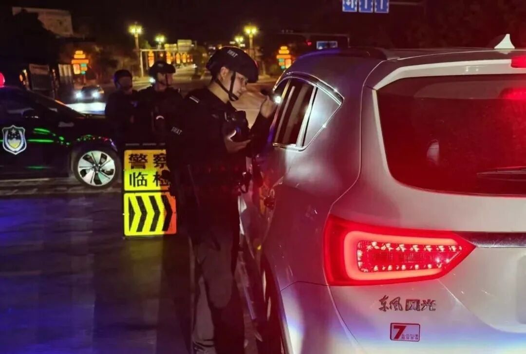 8099999街头巷尾微信