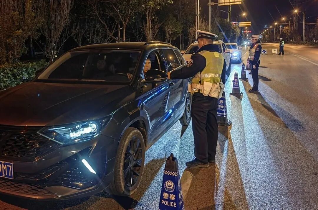 8099999街头巷尾微信