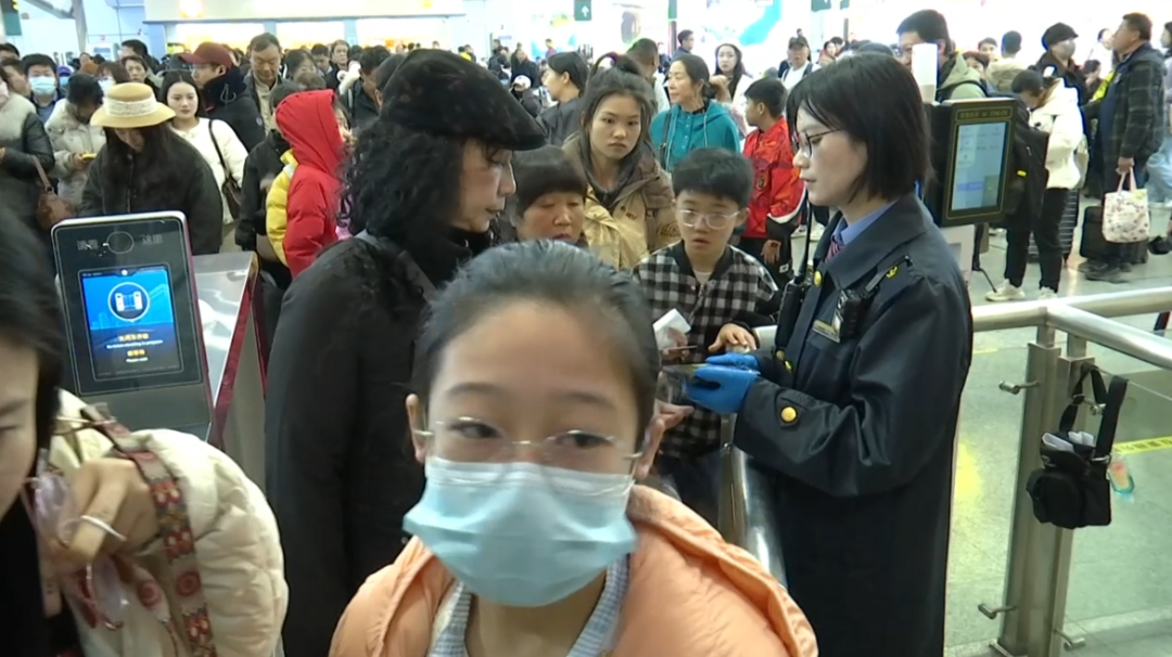 8099999街头巷尾微信