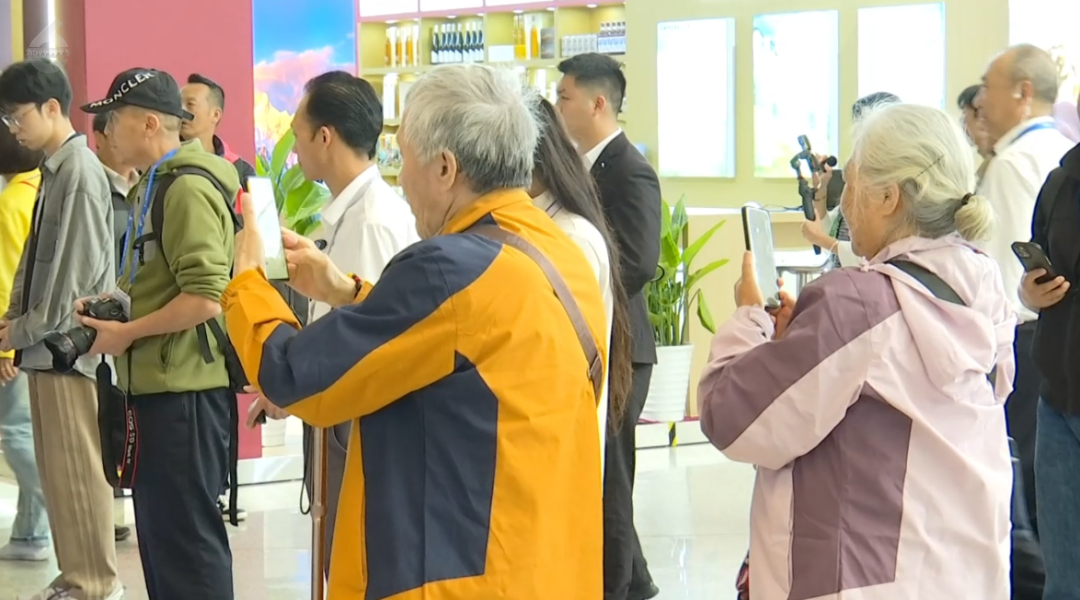8099999街头巷尾微信