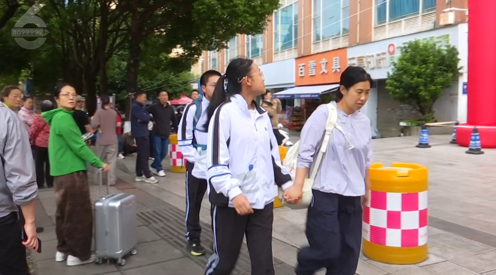 8099999街头巷尾微信